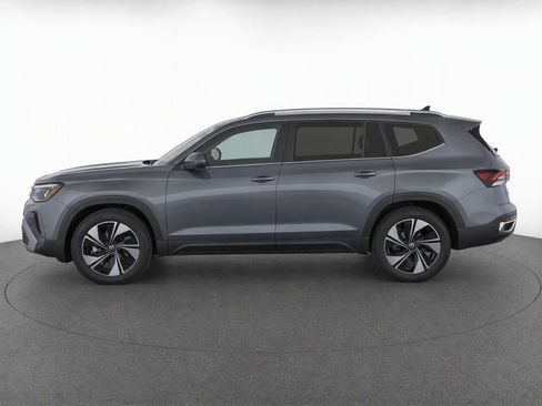 Used 2026 Volkswagen Taos SE AWD/4WD image 6