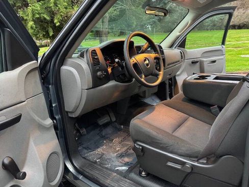 Used 2011 Chevrolet Silverado 1500 W/T image 15
