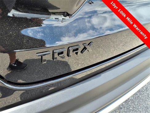 New 2025 Chevrolet Trax LT w/ LT Convenience Package image 9