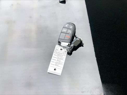 Used 2023 Chrysler 300 C RWD image 15