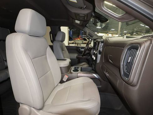 Used 2021 GMC Sierra 1500 SLT w/ SLT Premium Plus Package image 17