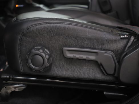 Used 2021 Jeep Wrangler Unlimited Rubicon w/ Safety Group AWD/4WD image 27
