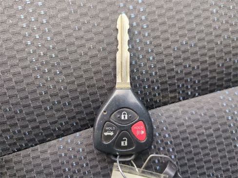 Used 2011 Toyota Corolla S image 32