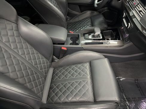 Used 2024 Audi SQ5 Premium Plus w/ Premium Plus Package image 31