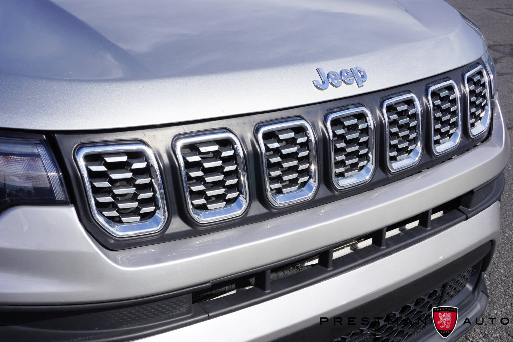 Used 2022 Jeep Compass Limited AWD/4WD image 6