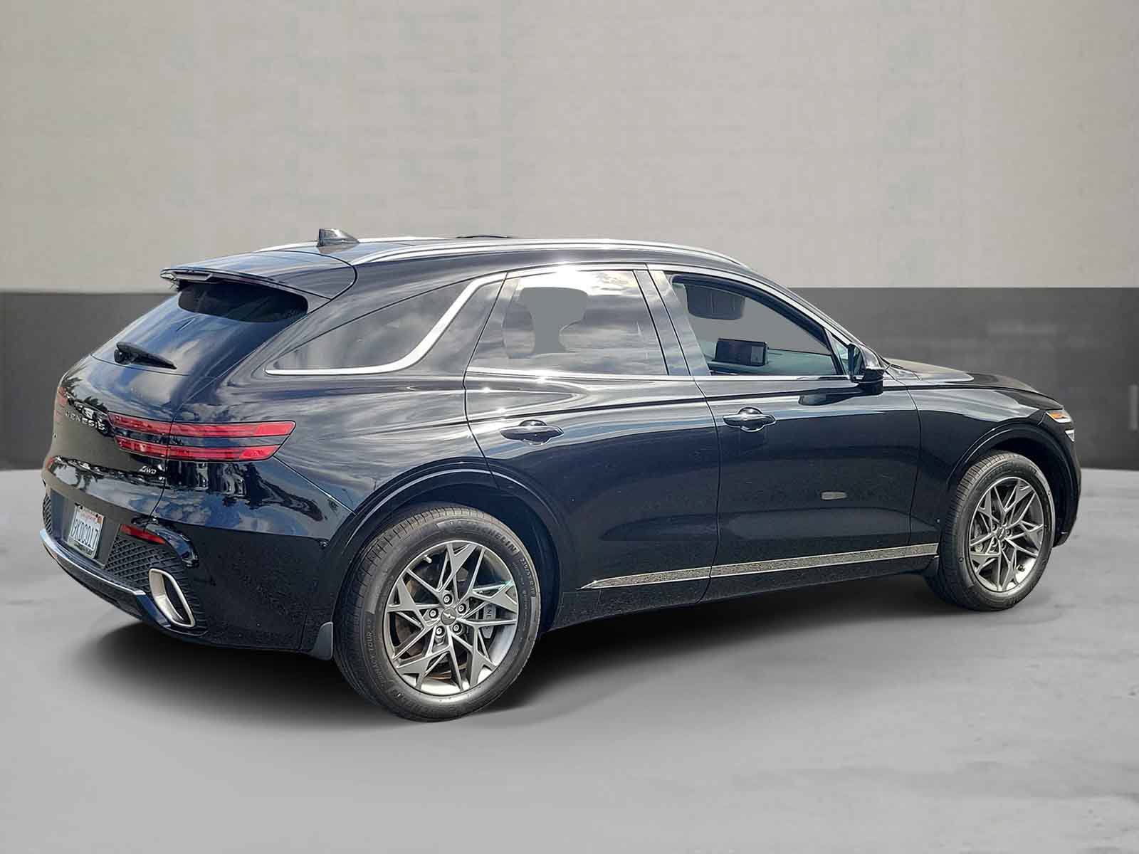 Certified 2024 Genesis GV70 2.5T w/ Select Package AWD/4WD image 2