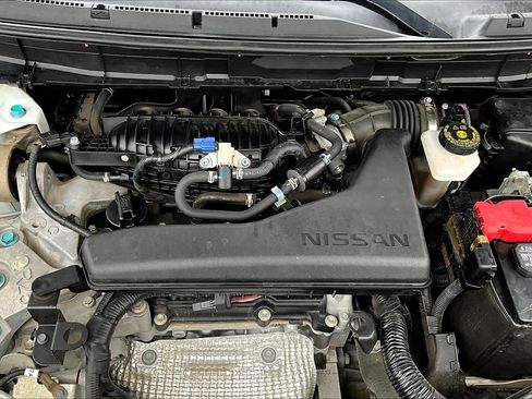 Used 2019 Nissan Rogue SV FWD image 32