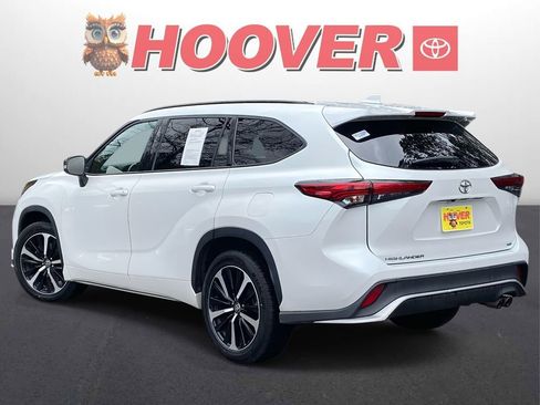 Used 2022 Toyota Highlander XSE image 5