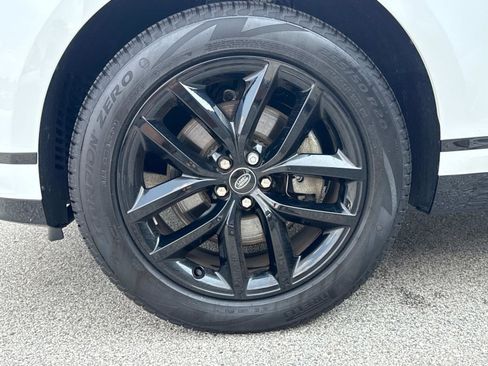 Certified 2025 Land Rover Range Rover Velar Dynamic SE image 11