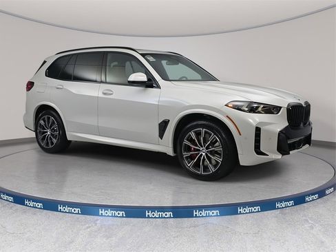 New 2026 BMW X5 xDrive50e w/ M Sport Package image 3