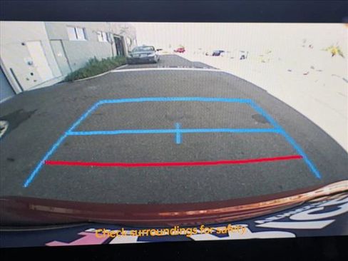 Used 2025 Toyota Corolla LE image 12