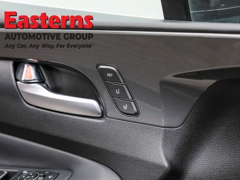 Used 2023 Hyundai Santa Fe Limited image 22