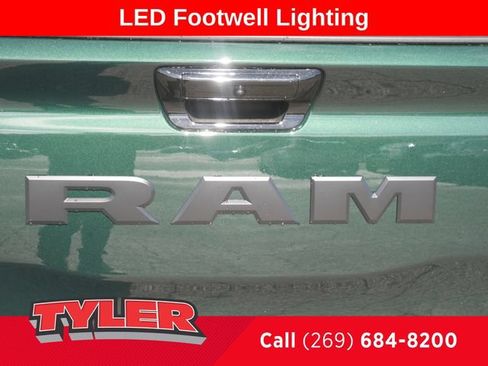 New 2026 RAM 1500 4x4 Crew Cab image 16