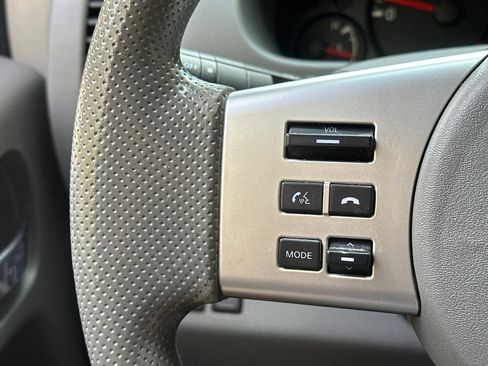Used 2018 Nissan Frontier SV RWD image 33