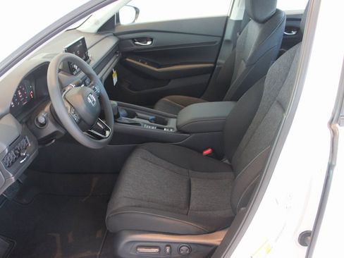 New 2025 Honda Accord SE image 14