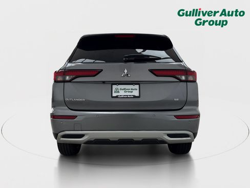 Used 2023 Mitsubishi Outlander SE AWD/4WD image 7
