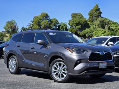 Used 2023 Toyota Highlander Limited