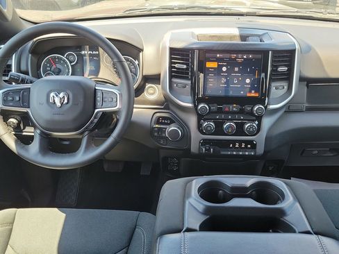 Used 2025 RAM 1500 Big Horn AWD/4WD image 7