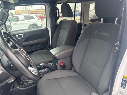 Used 2022 Jeep Wrangler Unlimited Sahara w/ Cold Weather Group image 22