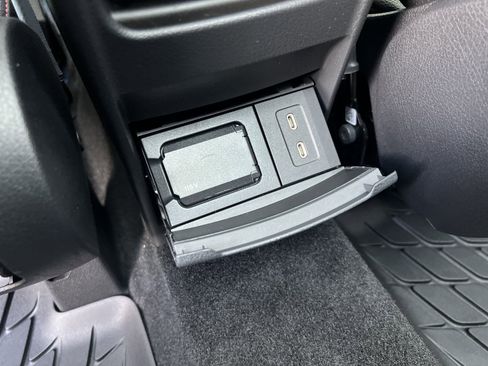 Certified 2024 Mercedes-Benz GLB 250 image 28