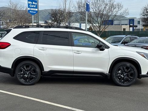 Used 2025 Subaru Ascent Bronze Edition w/ Popular Package #2 image 3