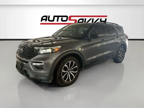 Used 2022 Ford Explorer ST-Line image 3