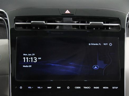Certified 2024 Hyundai Tucson SEL w/ Convenience Package FWD image 9