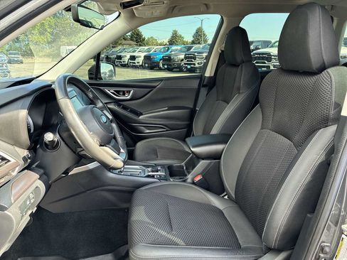 Used 2020 Subaru Forester Premium AWD/4WD image 13