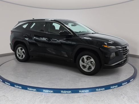 Used 2023 Hyundai Tucson SE AWD/4WD image 4