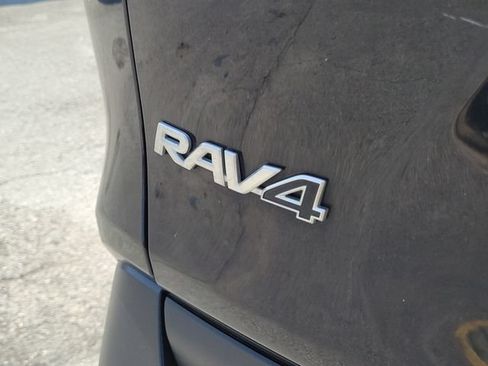 Used 2019 Toyota RAV4 XLE Premium w/ Advanced Technology Package FWD image 8