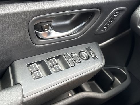 Used 2025 Honda Pilot EX-L image 19