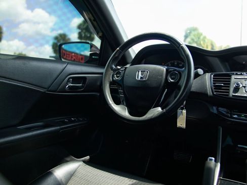 Used 2016 Honda Accord Sport image 30