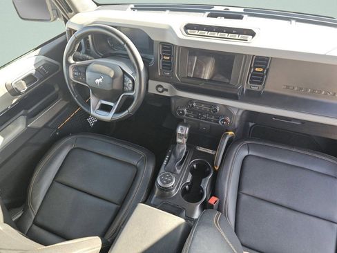 Used 2023 Ford Bronco Badlands image 27