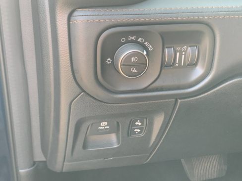 Used 2019 RAM 1500 Limited AWD/4WD image 32
