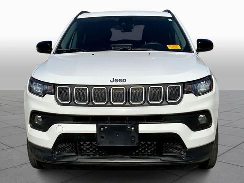 Certified 2022 Jeep Compass Latitude image 3