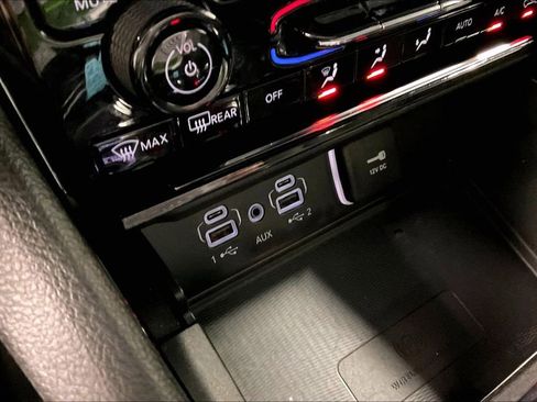 Used 2023 Jeep Grand Cherokee L Summit w/ Advanced Protech Group IV AWD/4WD image 30