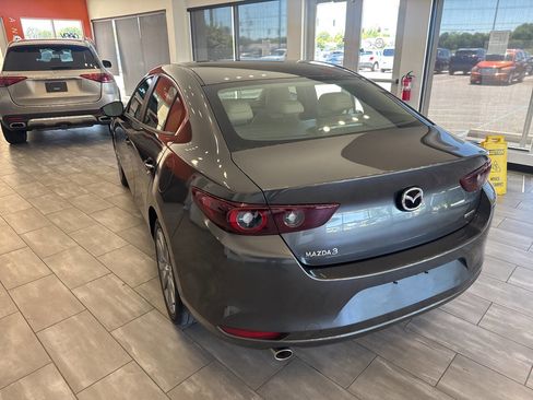 Used 2023 MAZDA MAZDA3 s FWD image 12