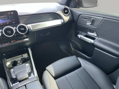 Used 2023 Mercedes-Benz GLB 250 4MATIC image 20