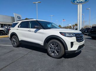 New 2026 Ford Explorer Active w/ Active Comfort Package video 2