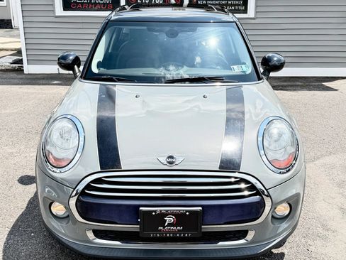 Used 2018 MINI Cooper 4-Door Hardtop w/ Premium Package FWD image 20