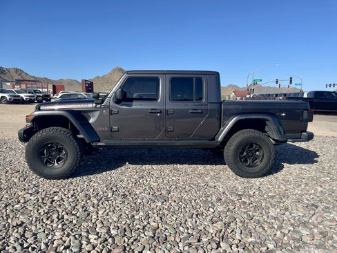 Used 2021 Jeep Gladiator Rubicon AWD/4WD image 2