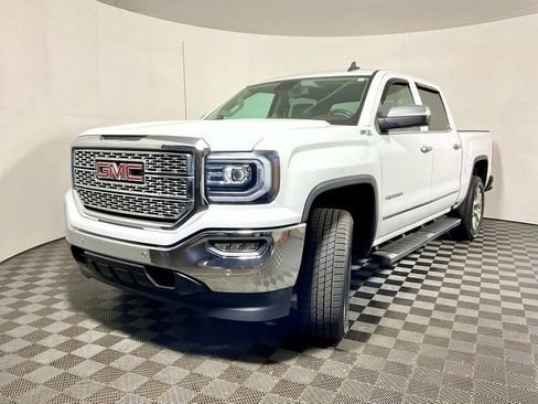 Used 2018 GMC Sierra 1500 SLT AWD/4WD image 2