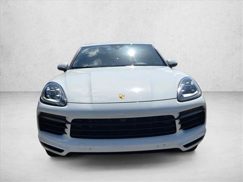 Used 2022 Porsche Cayenne AWD/4WD image 2