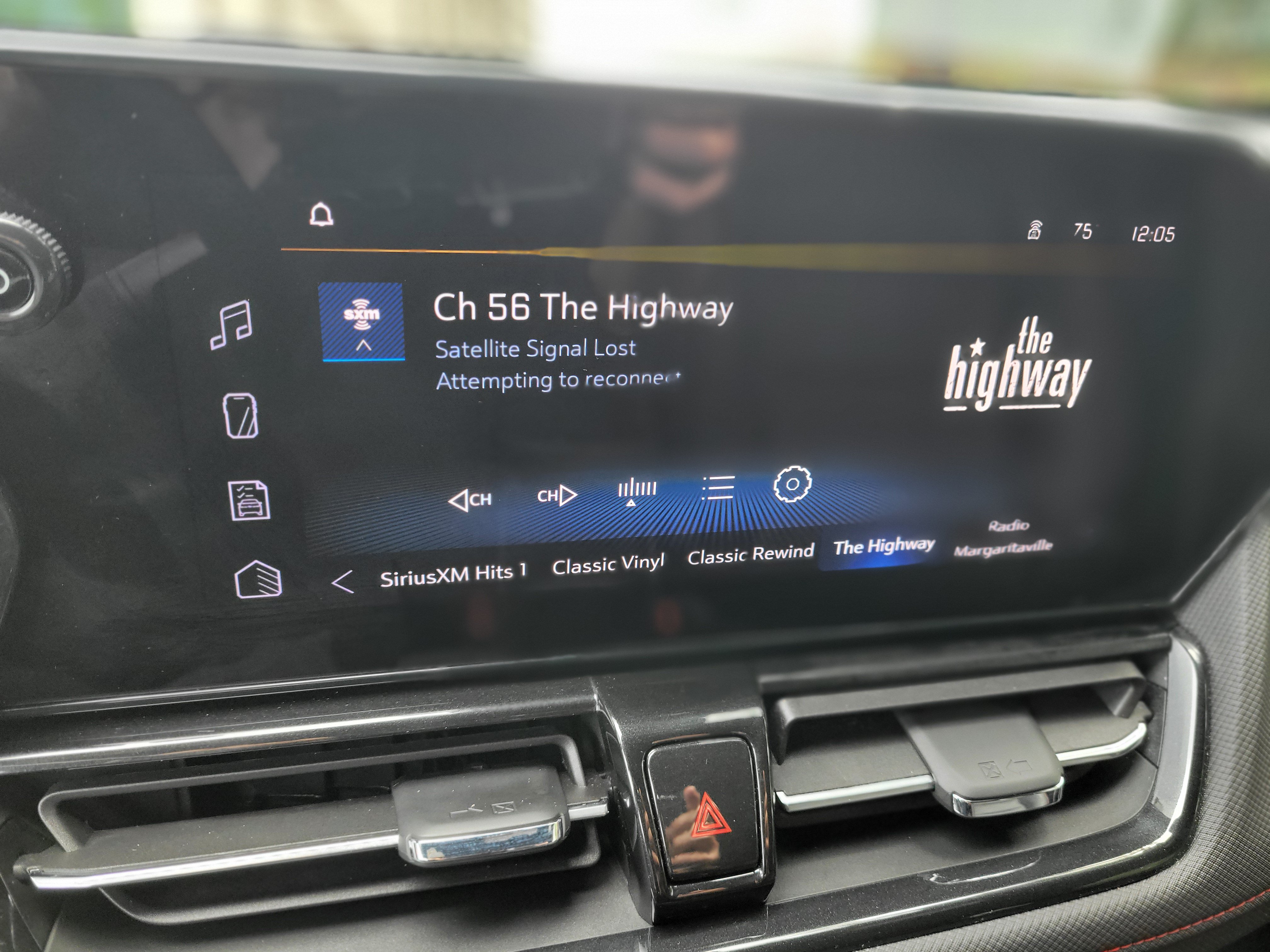 Certified 2024 Chevrolet TrailBlazer RS w/ Convenience Package AWD/4WD image 19
