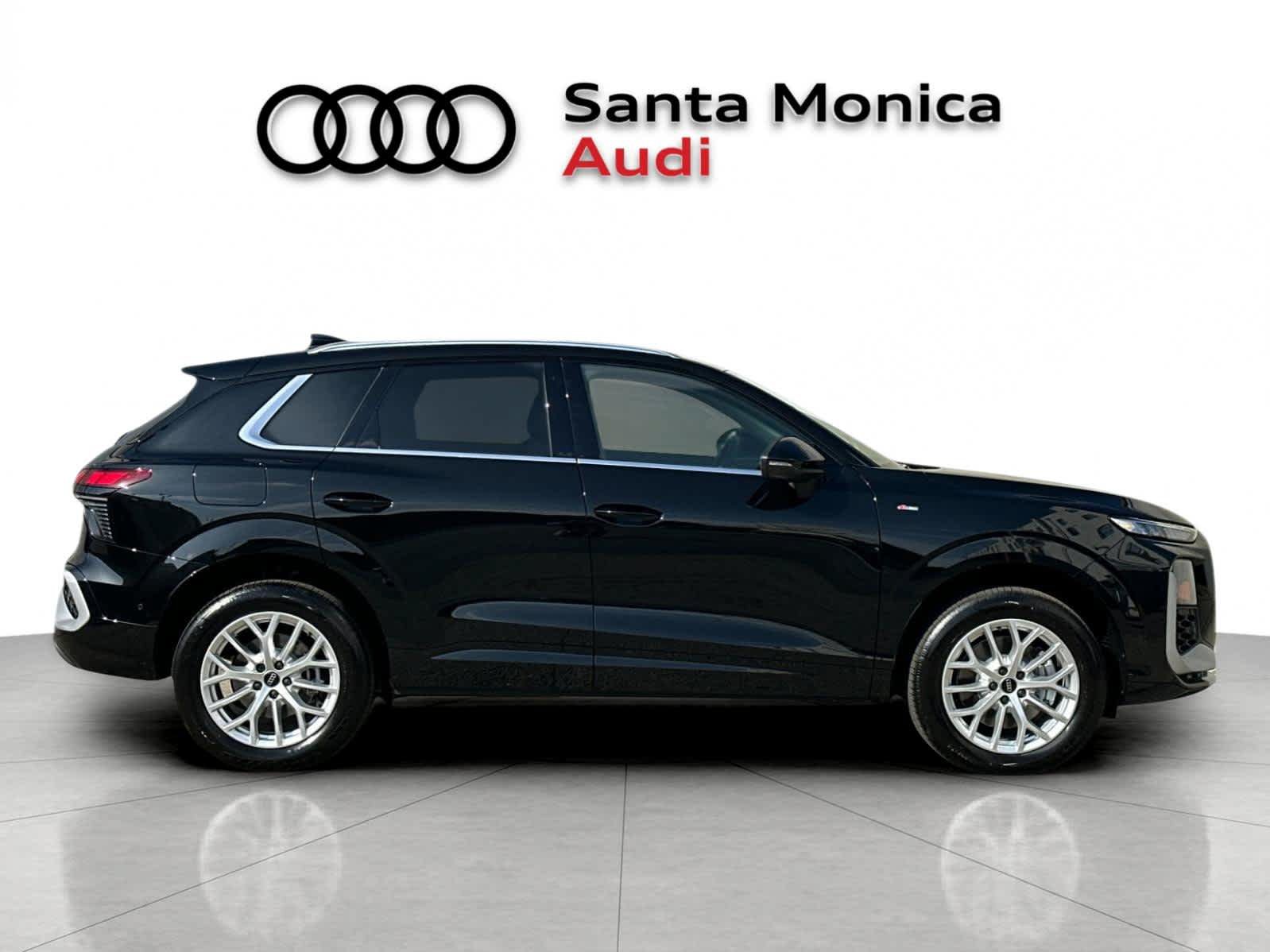 New 2026 Audi Q3 quattro 2.0T AWD/4WD image 8