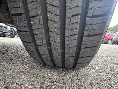 Used 2017 Chevrolet Traverse LS AWD/4WD image 14