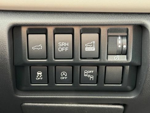 Used 2023 Subaru Forester Limited AWD/4WD image 19