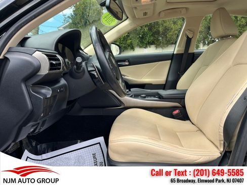 Used 2014 Lexus IS 250 AWD w/ Navigation Package image 19