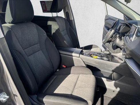 Used 2024 Nissan Rogue SV image 20