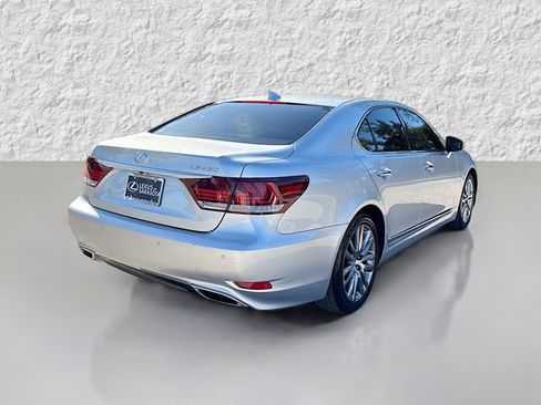 Used 2015 Lexus LS 460 image 3